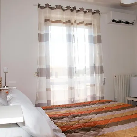 Oda ve Kahvaltı Aliseo